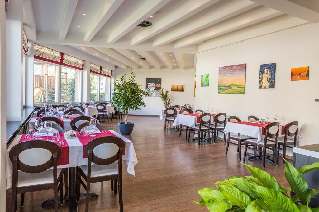 Hotel Castel Сион Екстериор снимка